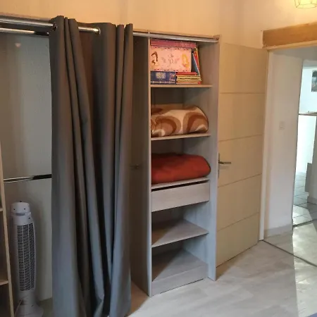 T2 Avec Terrasse, Clim , Box Fibre Vedène