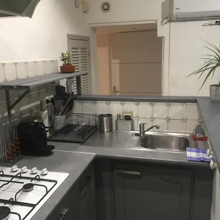 Appartement T2 Avec Terrasse, Clim , Box Fibre *