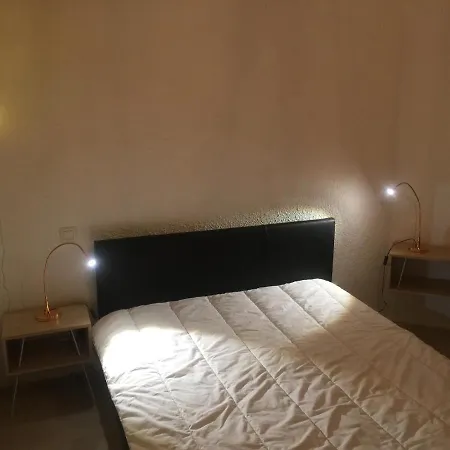 T2 Avec Terrasse, Clim , Box Fibre Apartment *